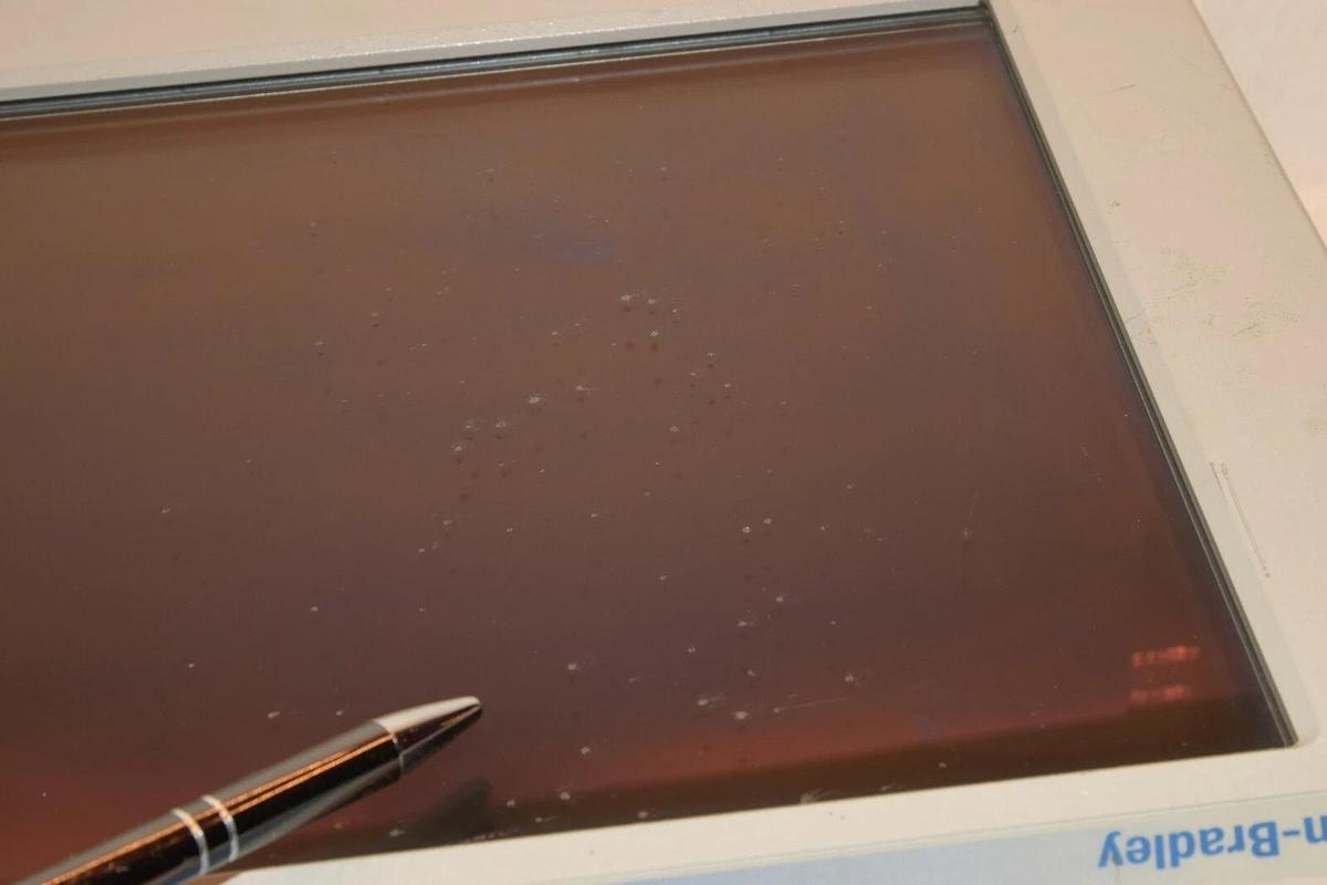 Used ALLEN BRADLEY 6181P-15NP2KH VersaView 1500P Operator interface INTEGRATED SYSTEM