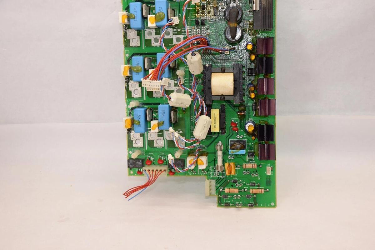 Used TELEMECANIQUE VX5A66D33N4 , FA0043397369 03856720122A21 Main Board