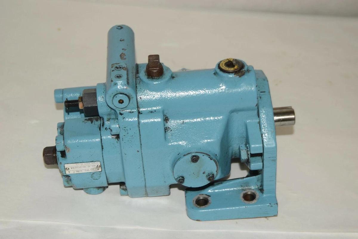 Used Toyo-Oki Hydraulic Variable Piston Pump HPP-VC2V-L14A5-EE-A HK3-EFT005-04 06FA
