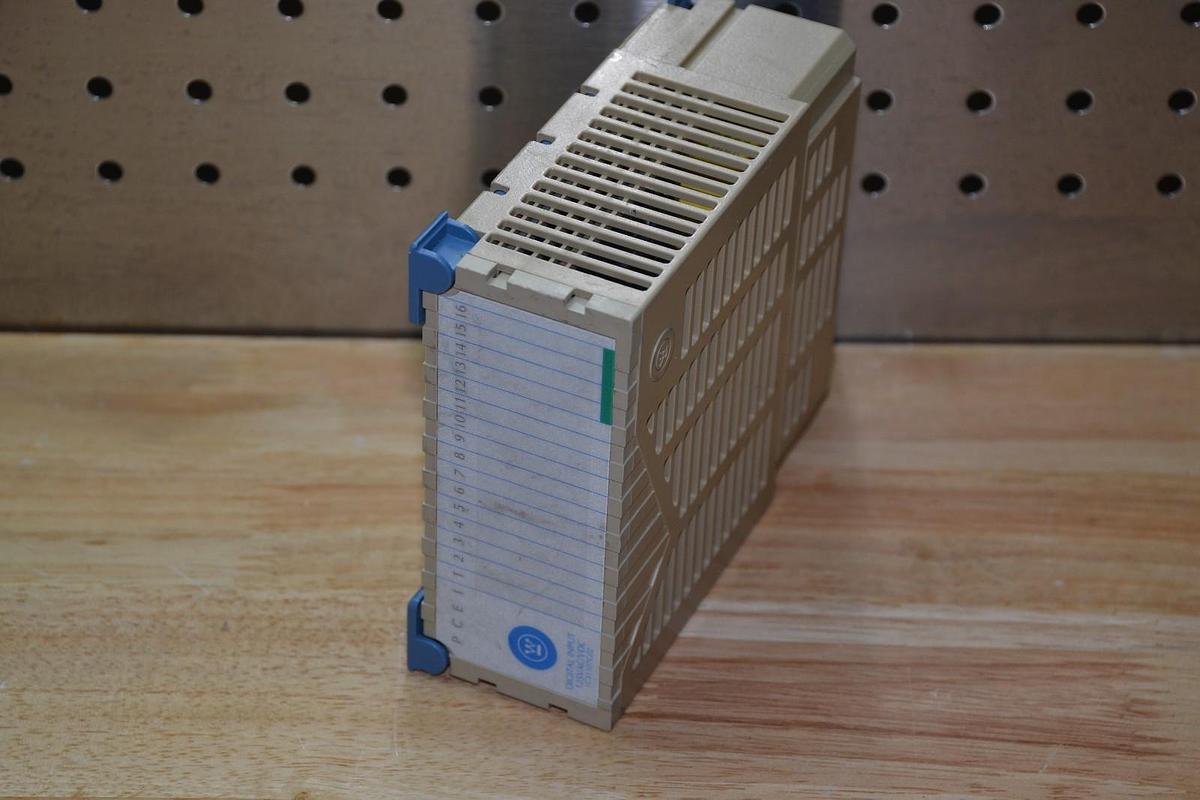 Used WESTINGHOUSE EMERSON OVATION 1C31107G02 125VAC/VDC DIGITAL INPUT PLC MODULE