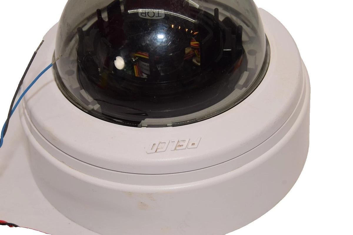 Used Pelco Dome Security Camera IS90-CHV9 1S90CHV9 3.0-9.5mm  , White