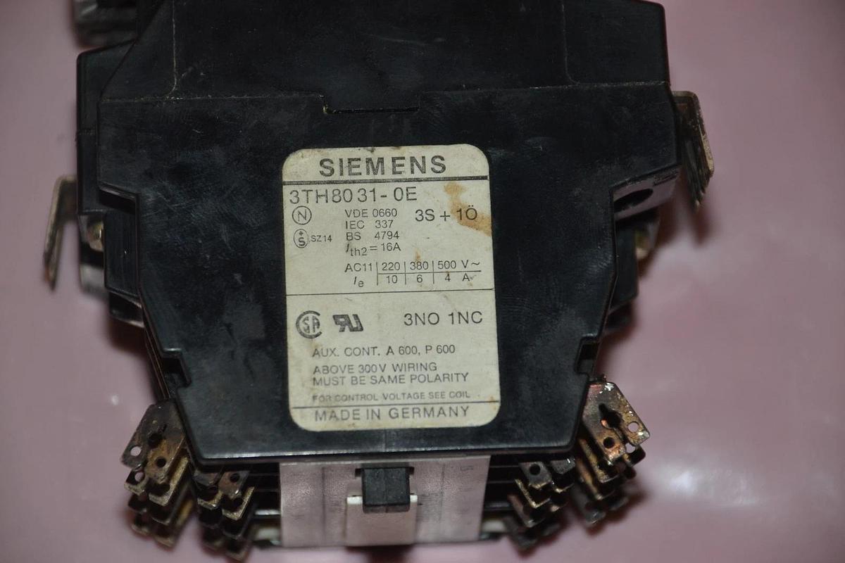 Used SIEMENS AUXILIARY CONTACT 3TH8031-0E 31E 3 TH 80 G 51 115 S