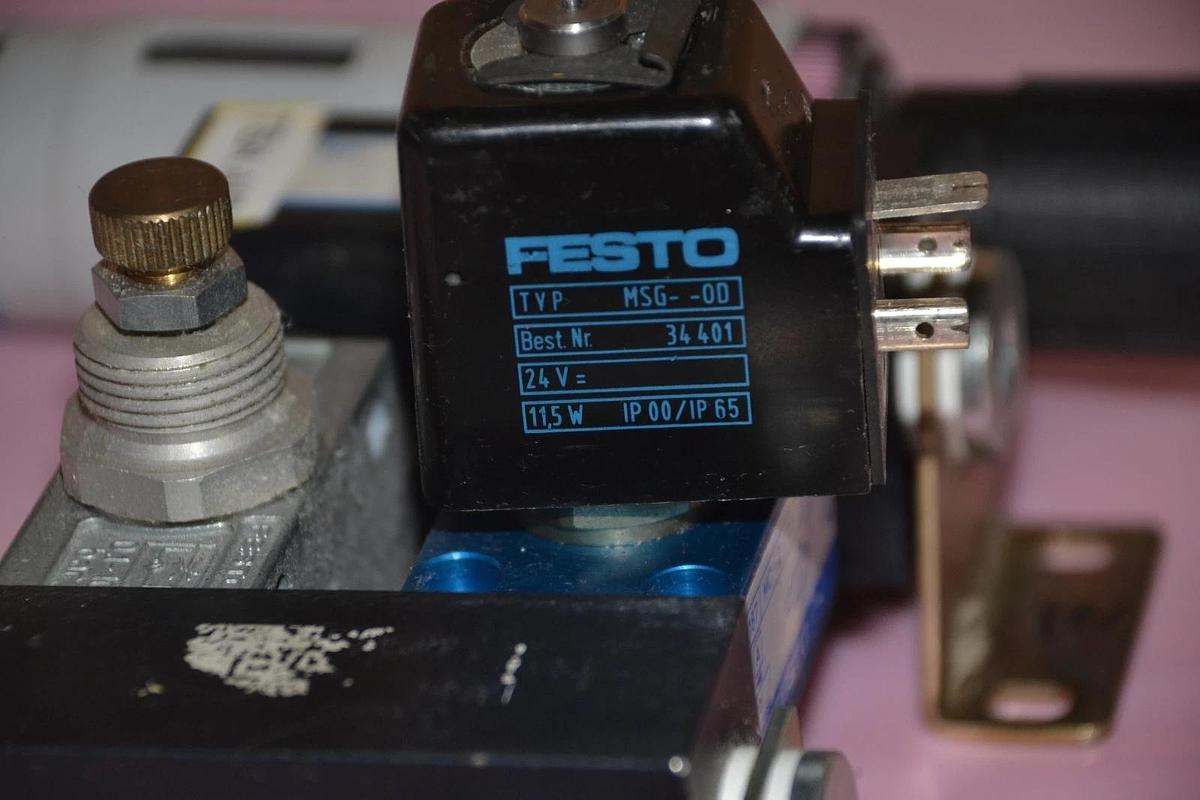 Used FESTO FILTER REGULATOR 162687 K.7326 V SA-200229 LFR-D-MINI 12 BAR 171 PSI L122
