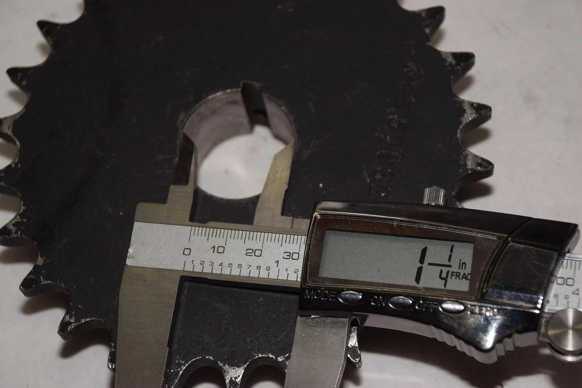 MARTIN 50BS26 1-1/4 1-1/4" BORE 26 TEETH SPROCKET NEW