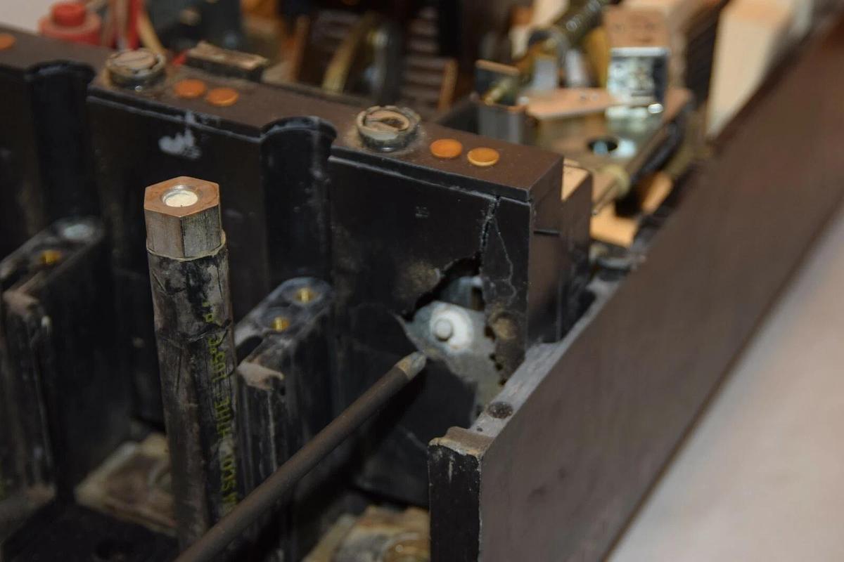 Used General Electric TKMA836T700 700A Breaker