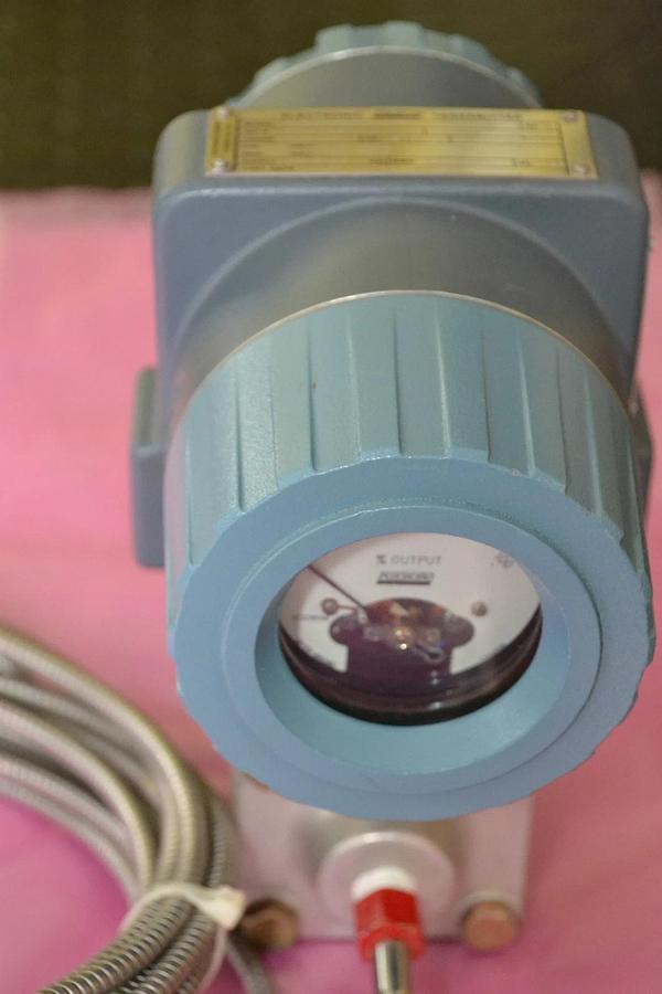 Used FOXBORO PRESSURE TRANSMITTER 821GM-IS1SM1-AM 821GM IS1SM1 AM 821GMIS1SM1AM