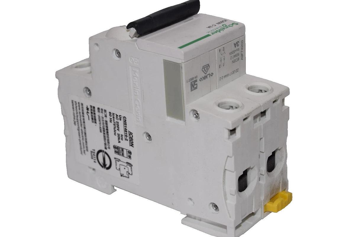 Used SCHNEIDER ELECTIRC iC60N C 3A 2 Pole 2P 400V Miniature Circuit Breaker