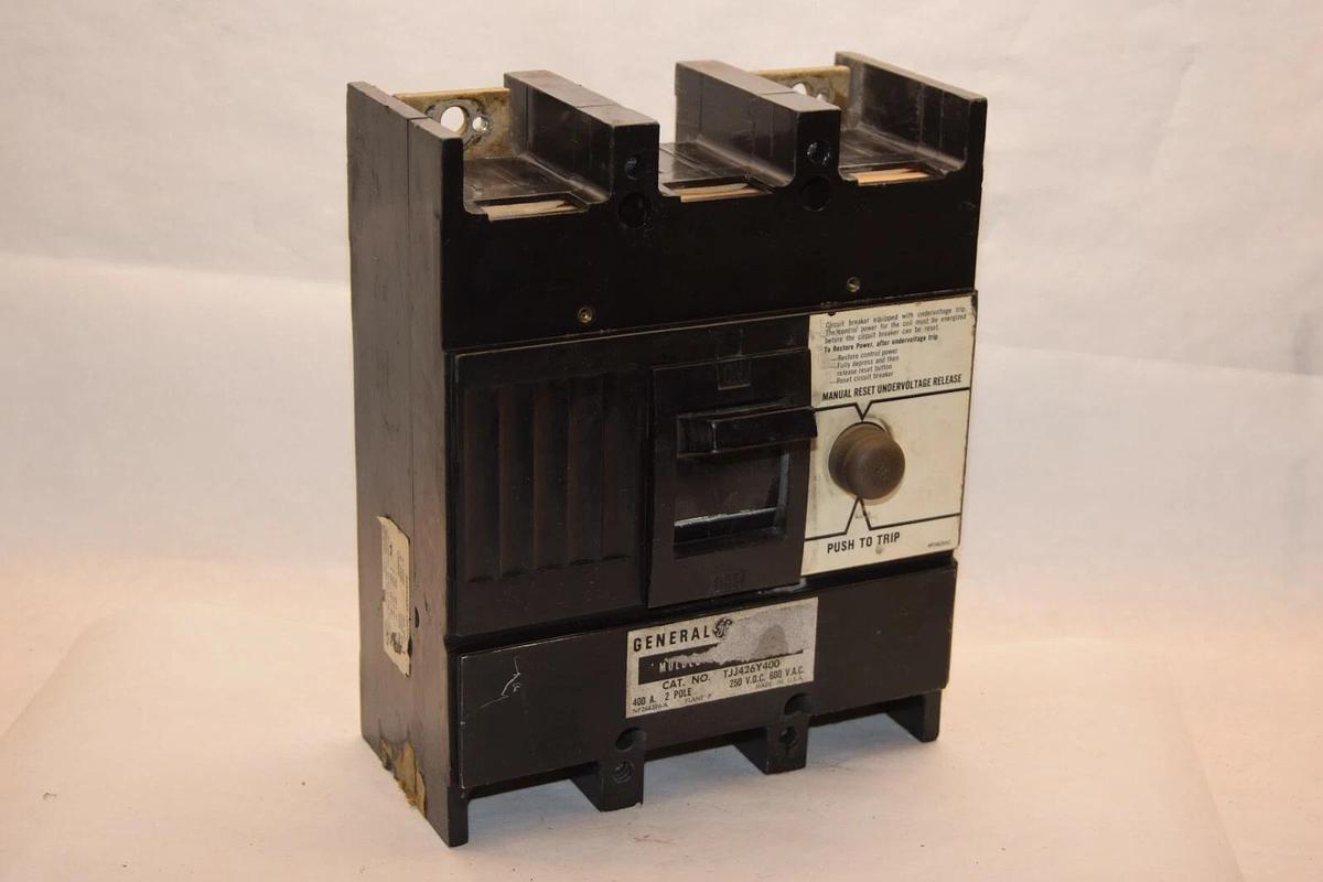 Used GENERAL ELECTRIC TJJ426Y400 250Vdc 400A 600Vac 2 Pole Circuit Breaker