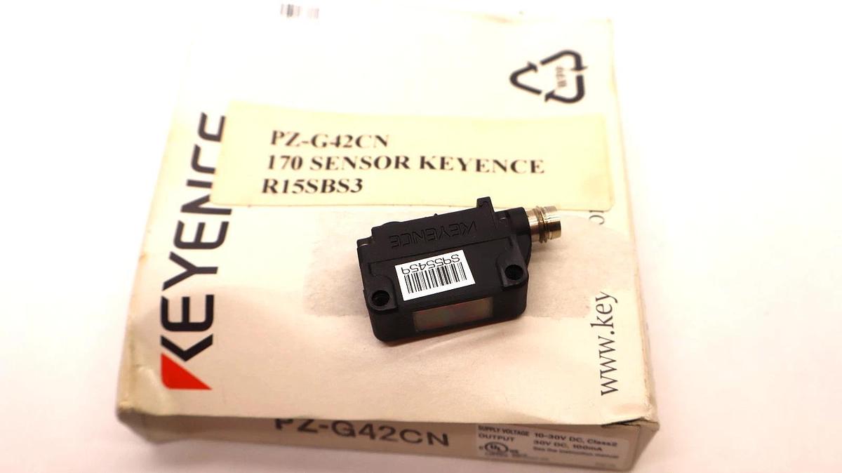 Keyence Photoelectric Sensor PZ-G42CN , PZG42CN 10-30V (New)