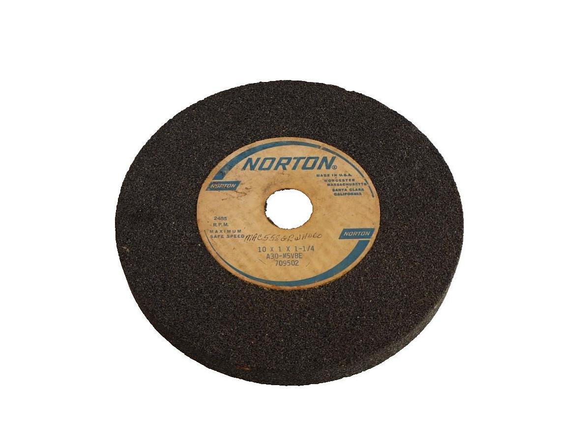 NORTON 709502 A30-M5VBE 10" OD 1" W 1-1/4" ID 10"x1"x1-1/4" Grinding Wheel NEW