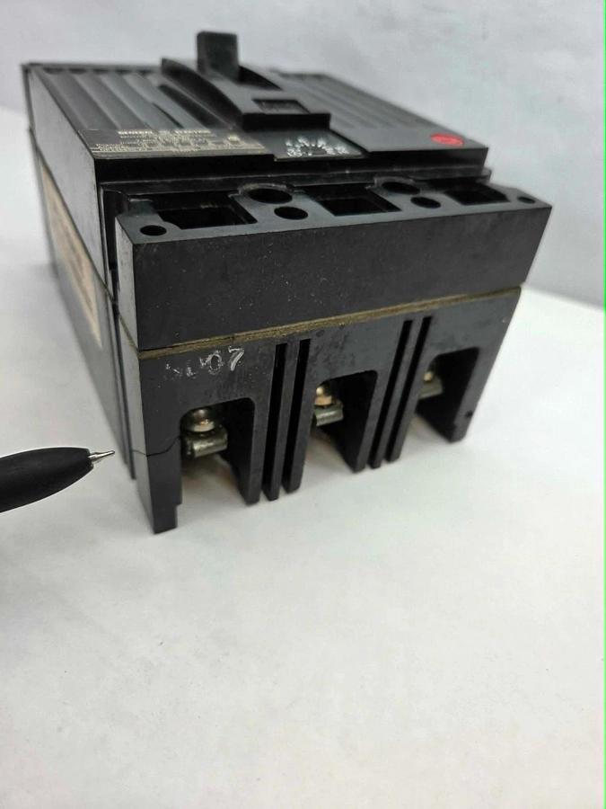 GE GENERAL ELECTRIC Circuit Breaker TEC36007 7Amp 7 A 3P 600V Mag-Break New-read