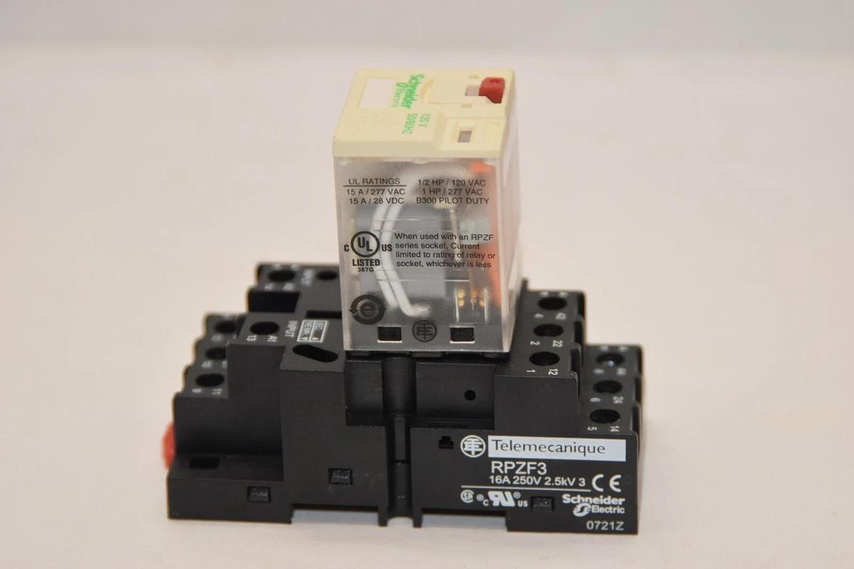 (NEW) SCHNEIDER ELECTRIC RPM31F7 15A 250V Relay With RPZF3 Base