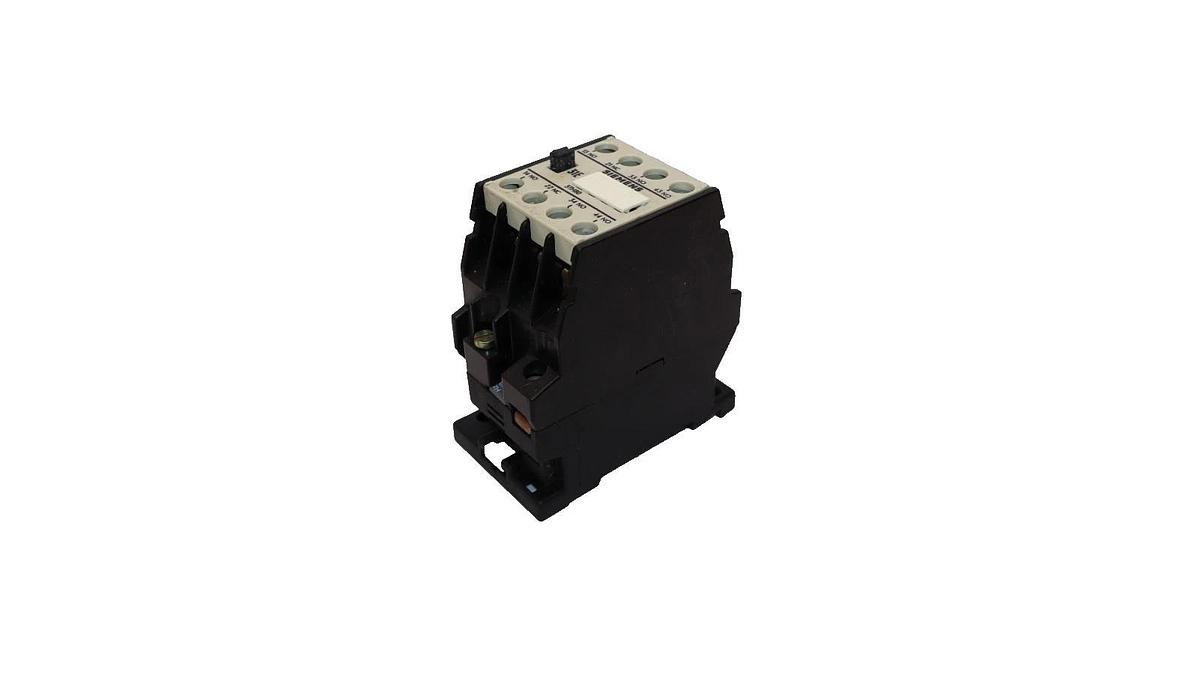 Siemens 3TH80 31-0AN1, 3TH8031 0AN1 220V 50/60Hz Contactor (New)