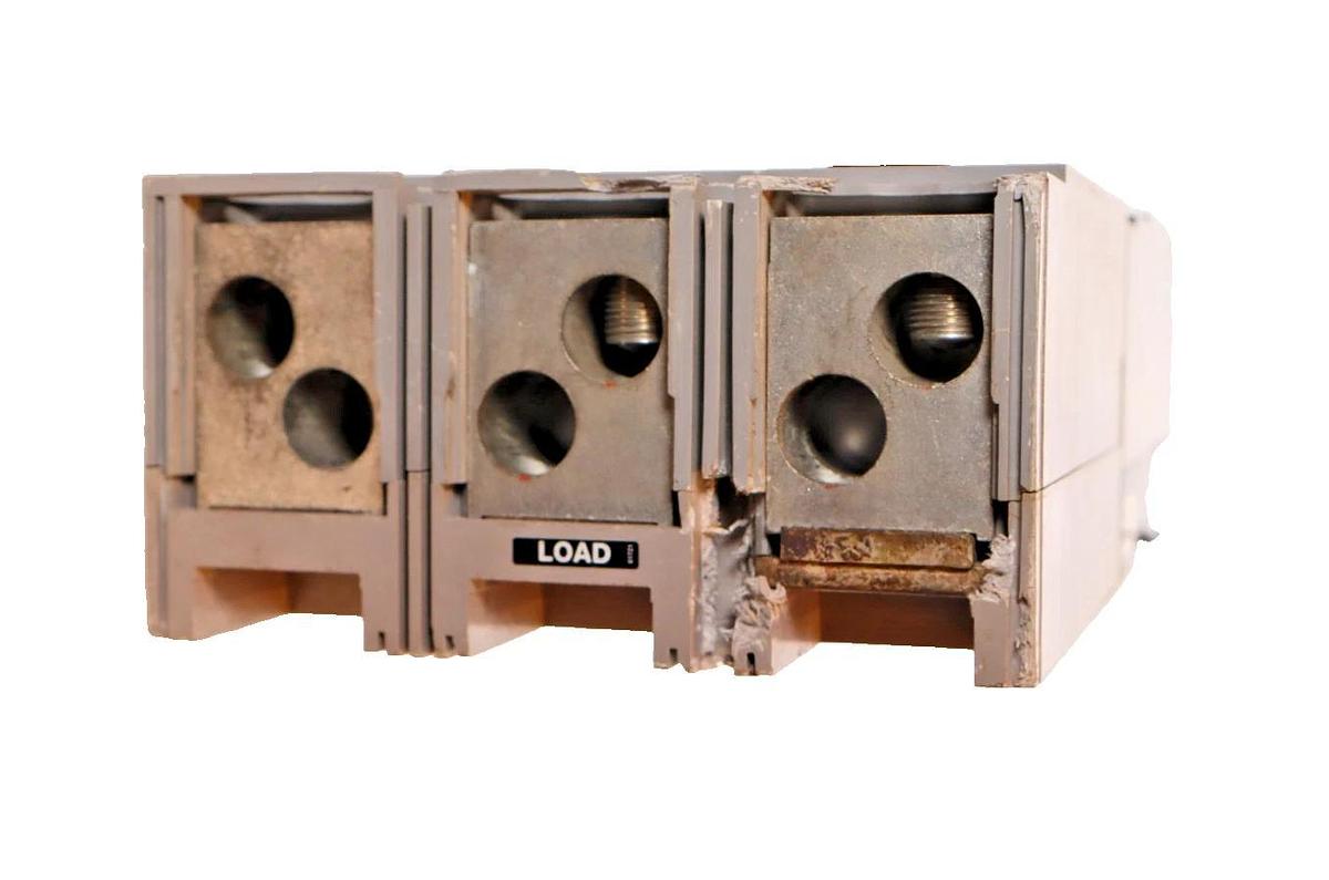 Used Siemens ITE I-T-E Sentron Breaker CLD63B600 600A 600 Amp 600v CLD6-A 3p DMG READ