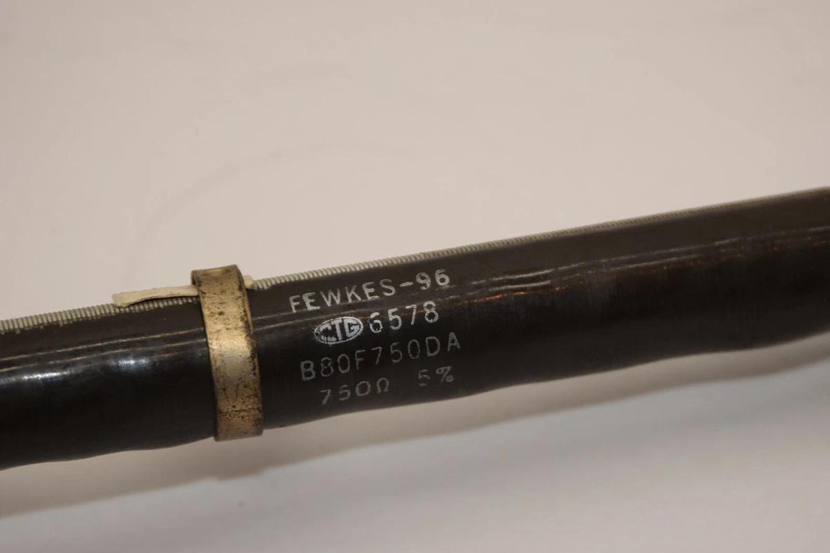 (NEW) OHMITE / CTG FEWKES-96 B80F750DA 750Ω Resistor