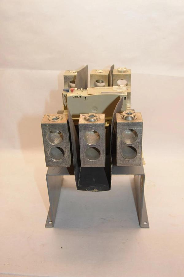 Used TELEMECANIQUE LR9 F 7579 300A-500A Class 20 Electronic Motor Protection Relay