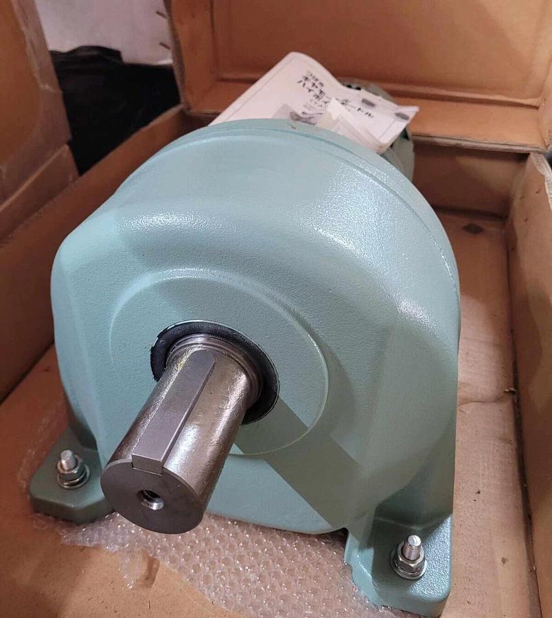 Tsubaki Emerson Gear Motor GMTA150-50L60CB GMTA150L60CB 3ph 1.5kW 1:60 220v NEW