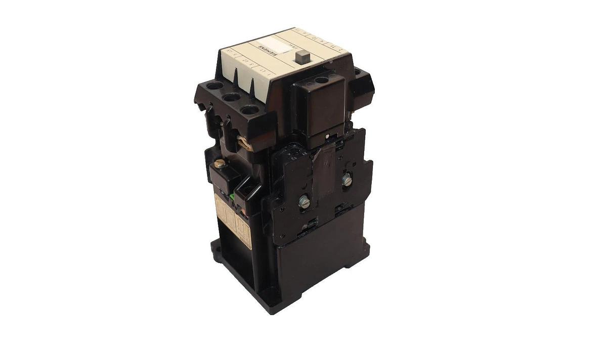 Siemens 3TB44 17-0B 24V Coil 3pole Size 1 Contactor (New)