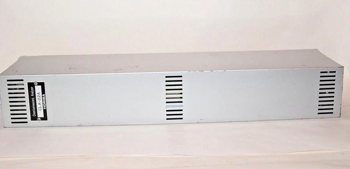 Used Horiba CLA-22A CLA22A Chemiluminescent Analyzer 2500ppm NOX