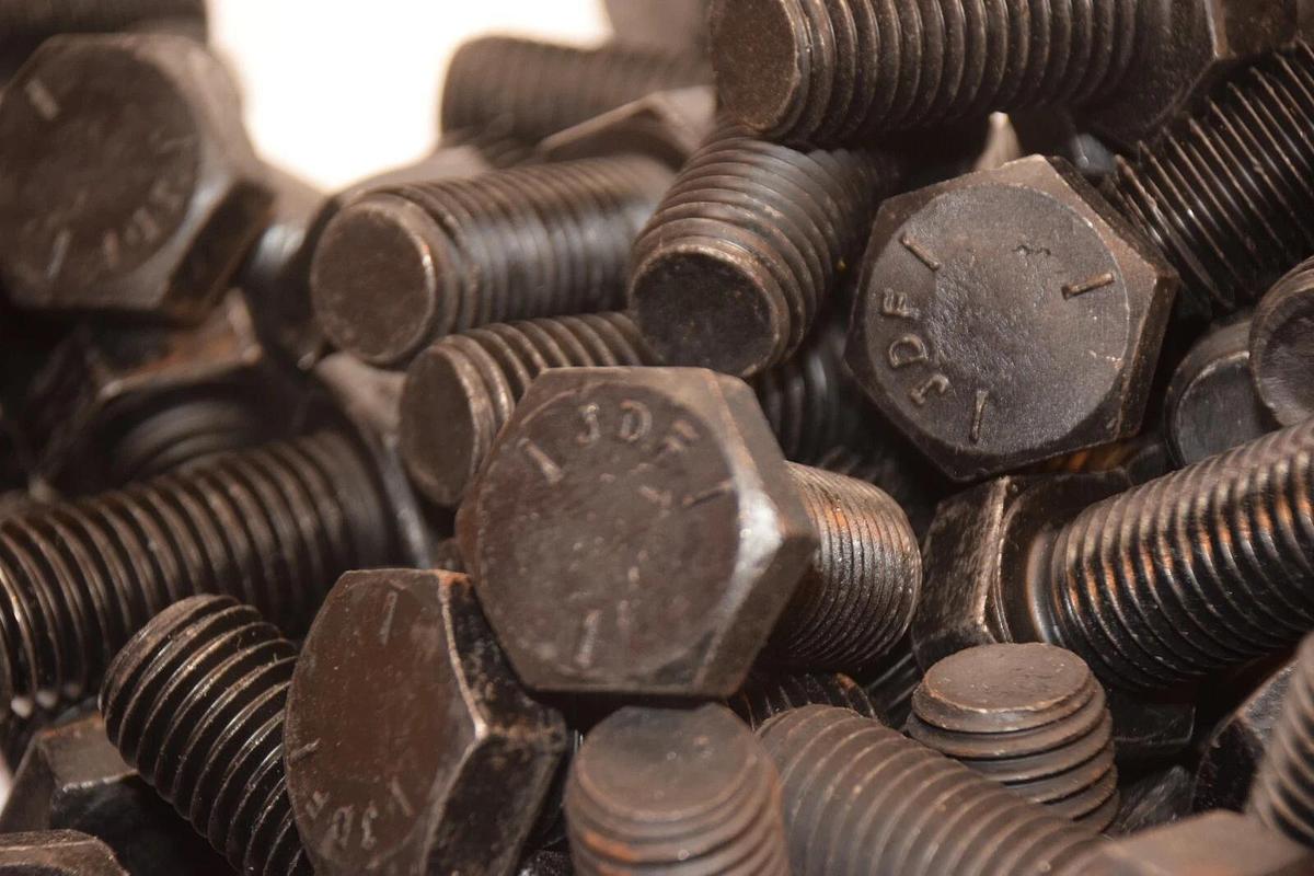 (NEW - Box of 91) FASTENAL 3/4-10x1-3/4 P5 Grade 5 Hex Cap Screw