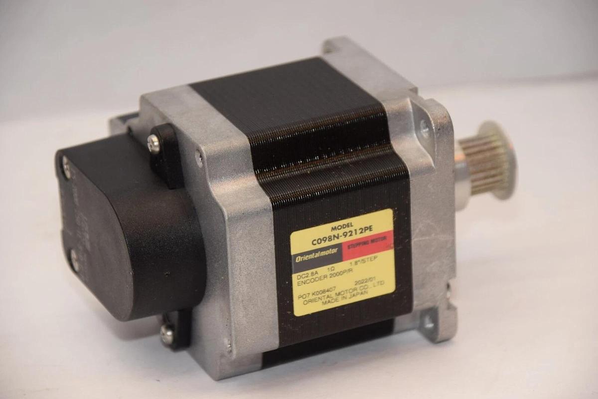 Used ORIENTAL MOTOR C098N-9212PE , E5-2000-250-IE-S-D-G-B Stepping Motor