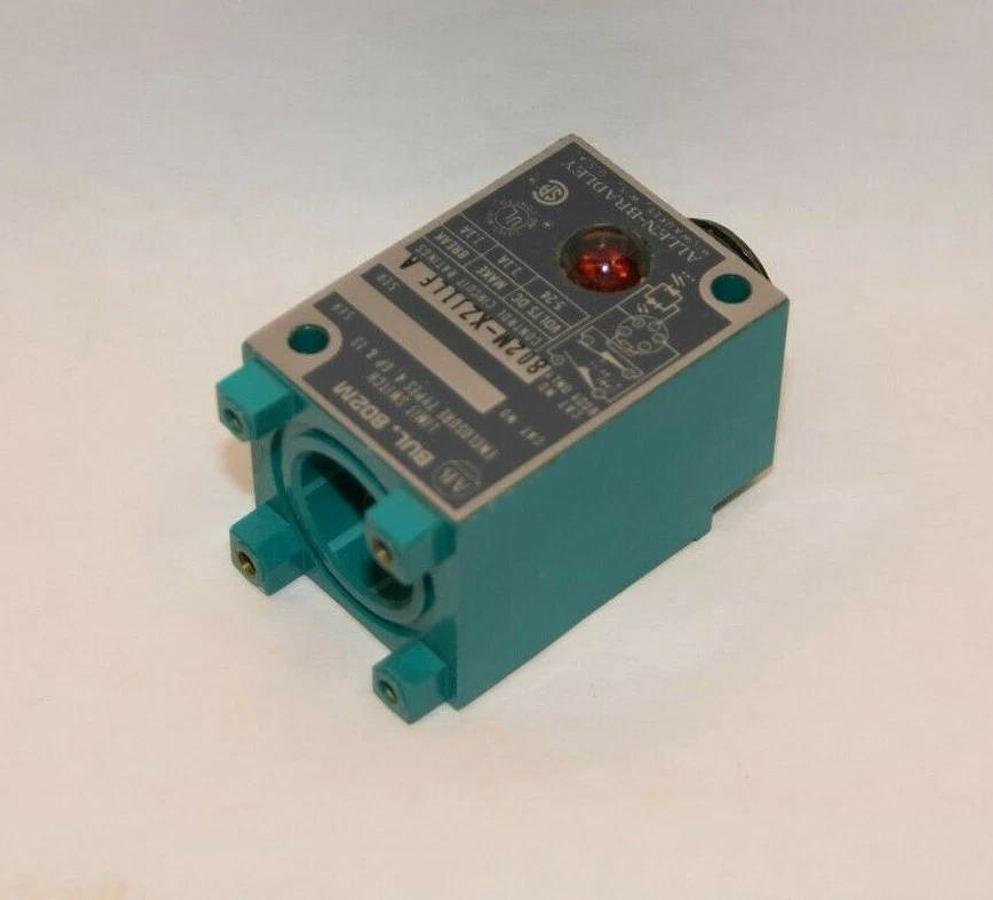 (NEW) ALLEN BRADLEY 802M-XZJ1LF Series A Limit Switch