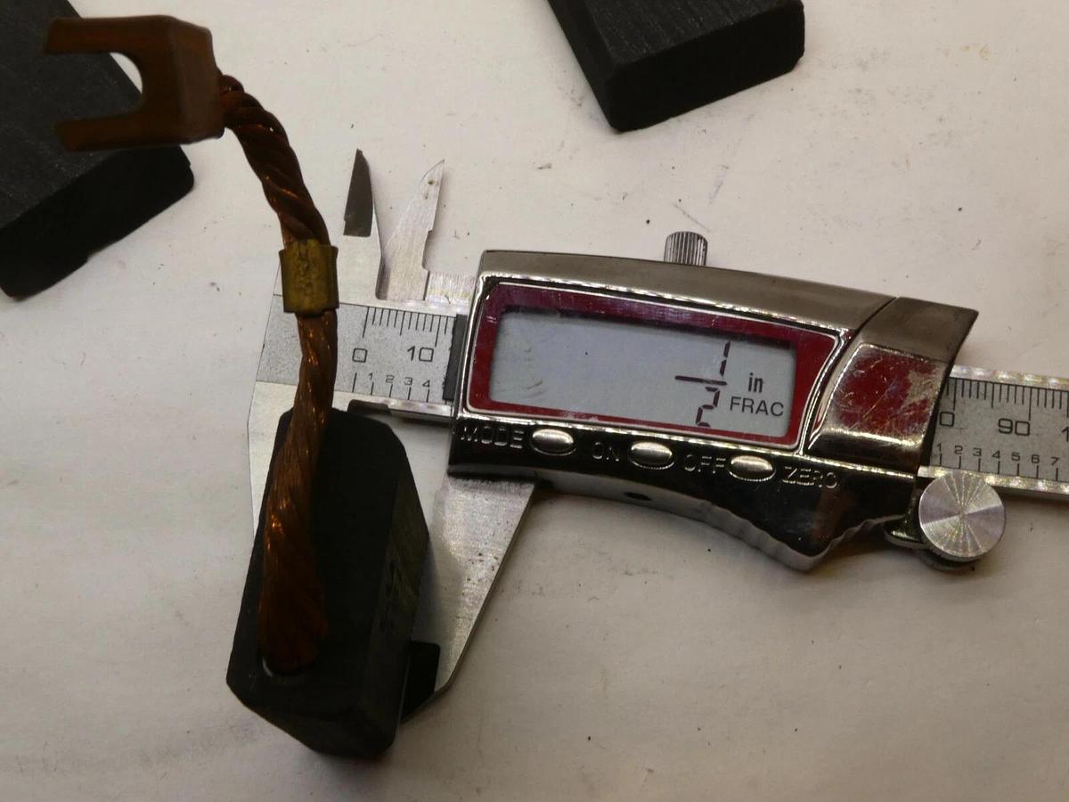 (NEW - Lot of 6) LU 581 LU581 1-15/64" x 2-1/64" x 1/2" Carbon Motor Brush