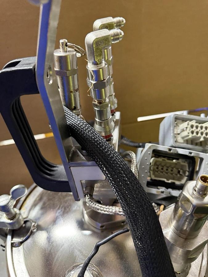 Used Binks 0910-4031 SS 2.8 Gal Steel Pressure Tank w/ Gast air Agitation