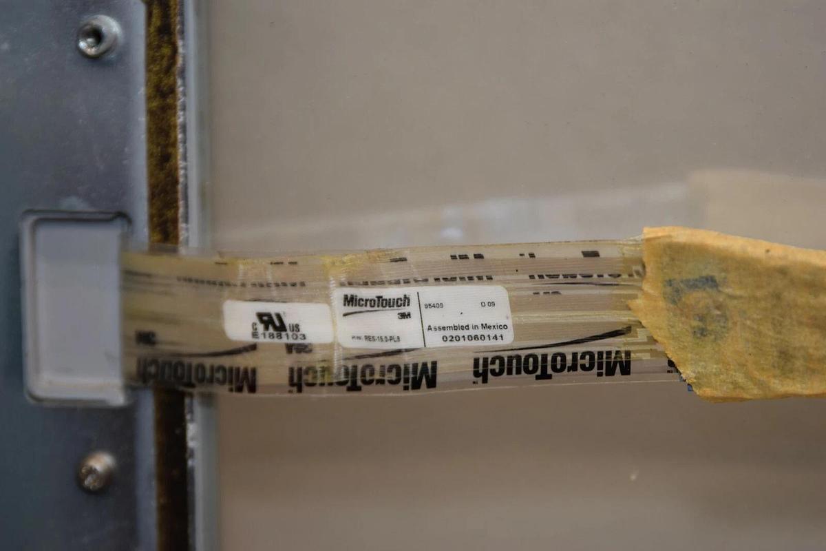 Used ALLEN BRADLEY VersaView 1500P RES-15.0-PL8 RES15.0PL8 15" Display Front Cover