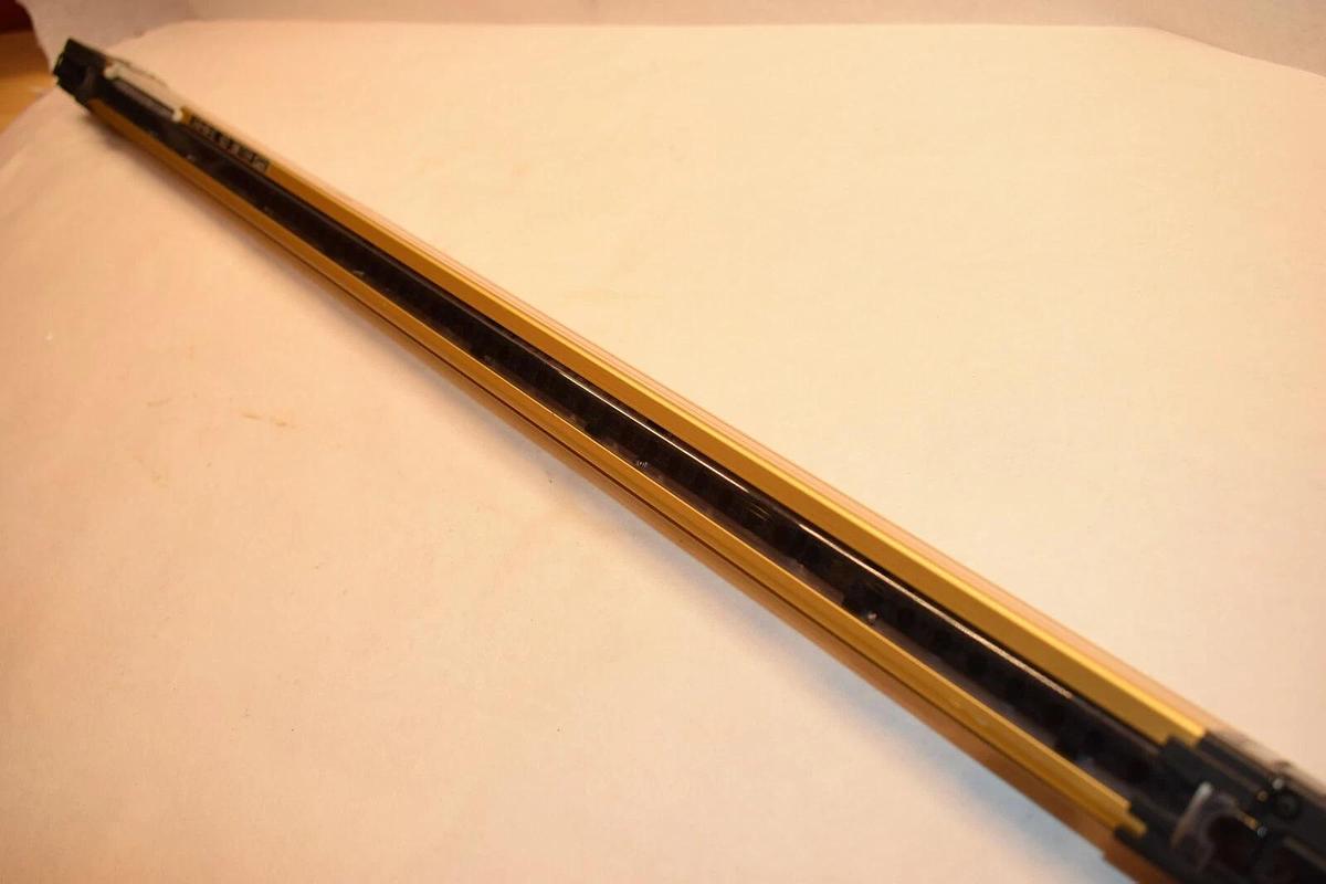 Used SUNX SF4B-H36-01 Safety Light Curtain Emitter Type 4 SF4B H36 01 E V.2  PANSONIC