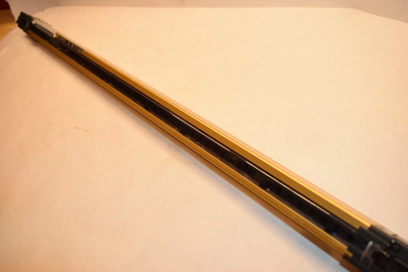 Used SUNX SF4B-H36-01 Safety Light Curtain Emitter Type 4 SF4B H36 01 E V.2 PANSONIC