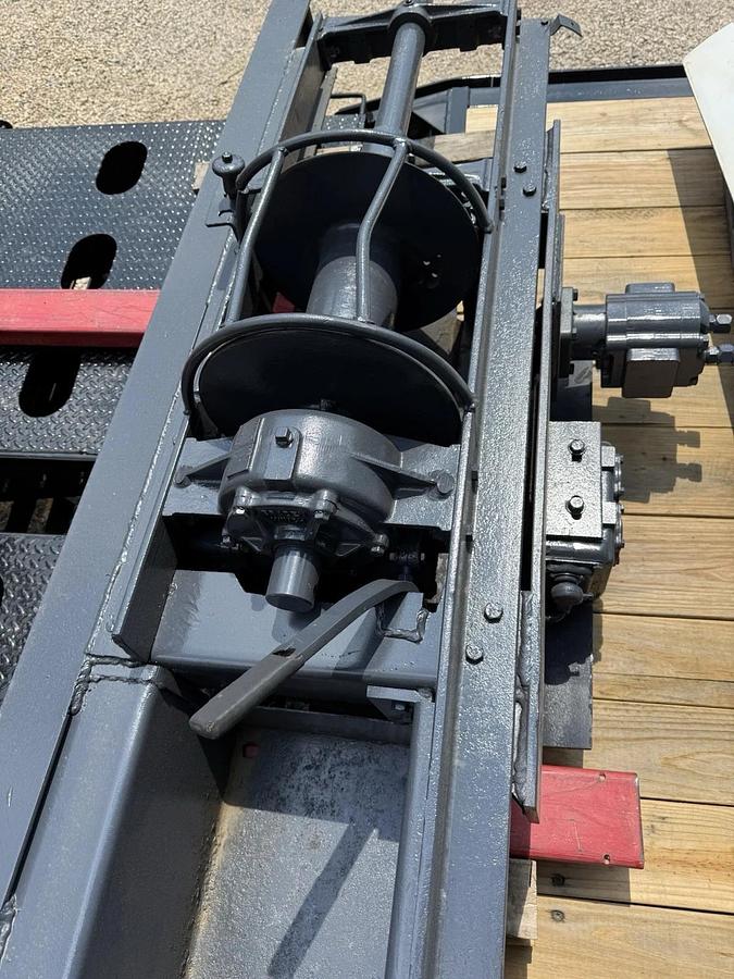 Refurbished Braden Winch mgu5-12F EB L 6910976  Low Mount Worm Gear Recovery Winch MGU5-12F