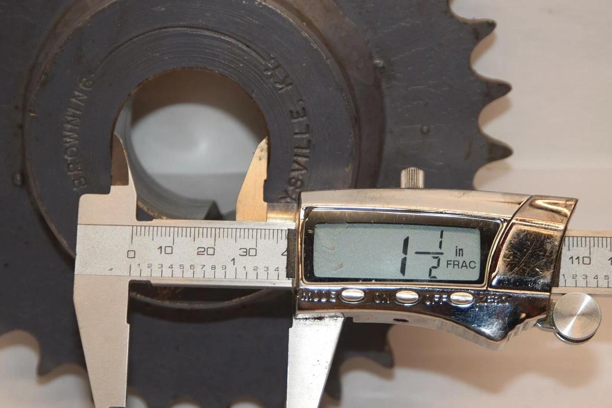 (NEW) BROWNING 50B30 30 Teeth 1-1/2" Bore Sprocket