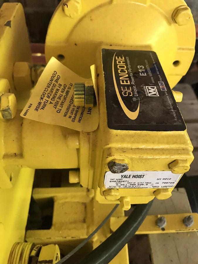 Yale AW 1 Ton Air Hoist BAW1-32RT 648782671 E13MDNS518X0A8 1T Pneumatic (NEW)
