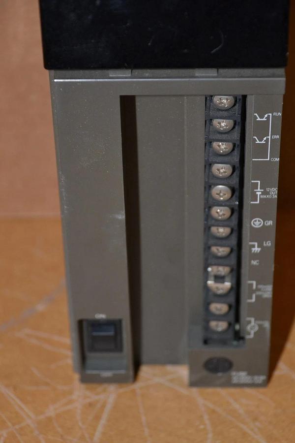 Used OMRON F300-P F300P 120VAC POWER SUPPLY UNIT MODULE