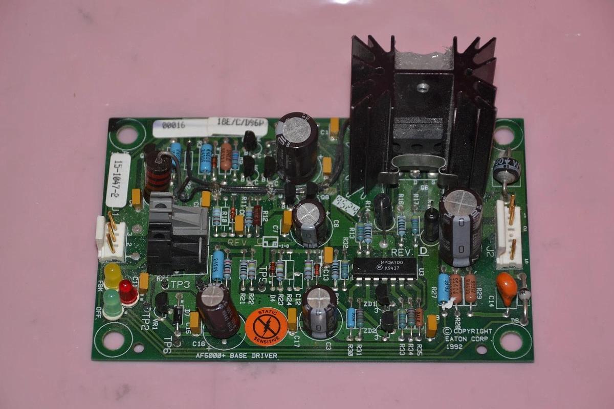 Used Eaton AF5000+ Base Driver Circuit Board Card 15-1047-2 18E/C/D96P
