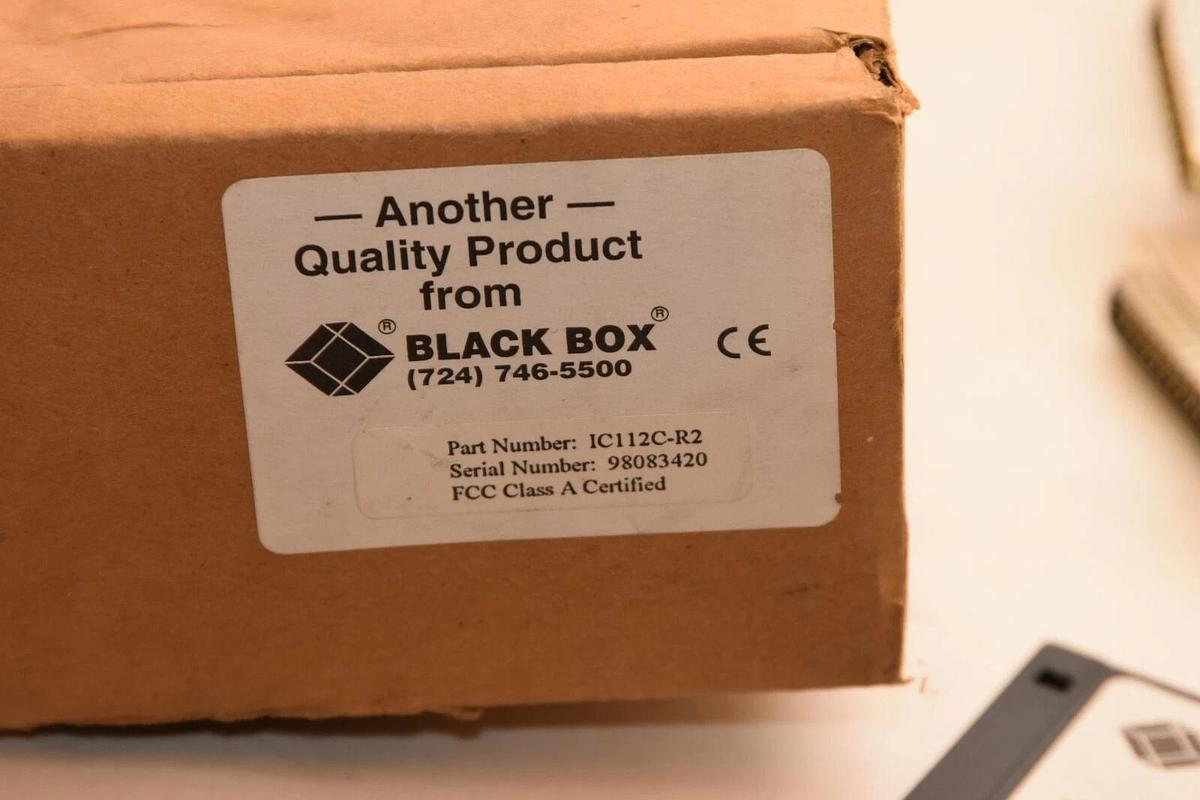 (NEW) BLACK BOX CORP IC112C-R2 IC112CR2 8-Port Interface Block Module