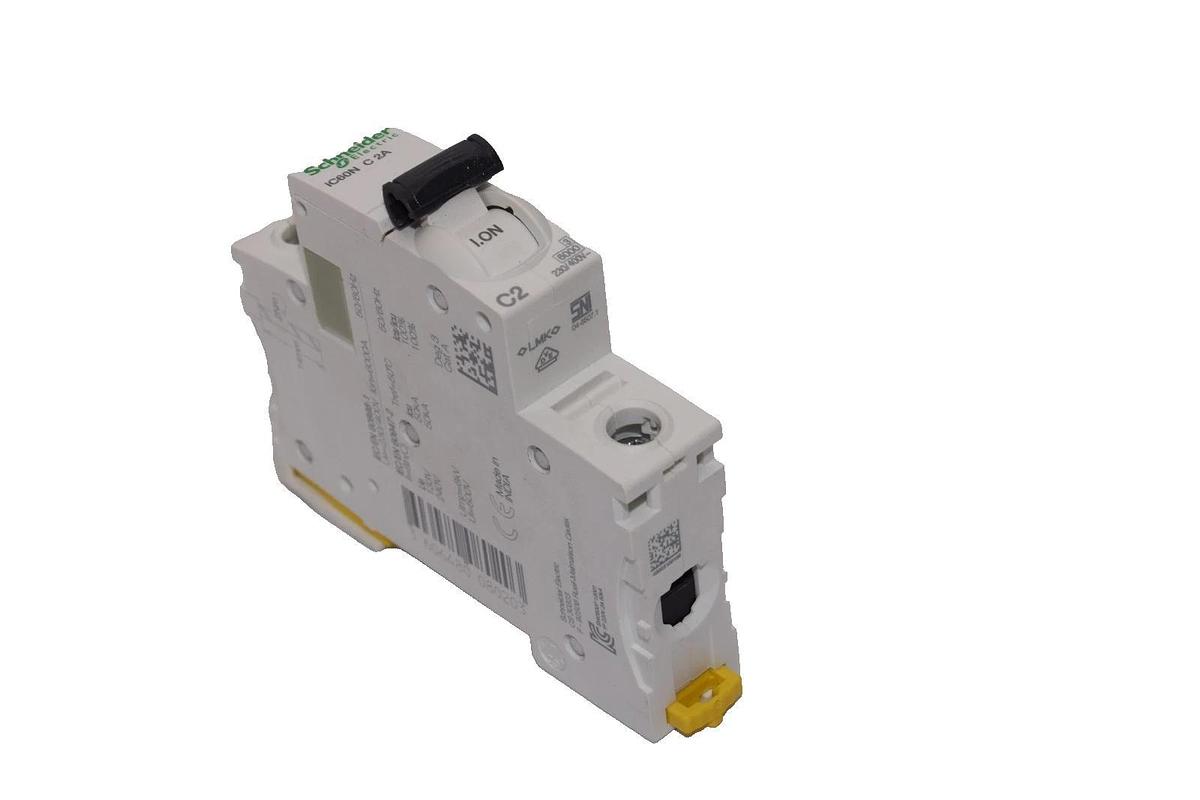 Used SCHNEIDER ELECTIRC iC60N C 2A , CNS14816-2 1P 230/400V Miniature Circuit Breaker