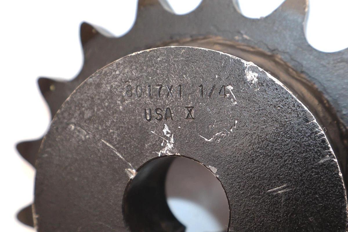 Browning Sprocket 8017x1-1/4 8017 x 1-1/4 17 Teeth Roller Chain Sprocket (New)