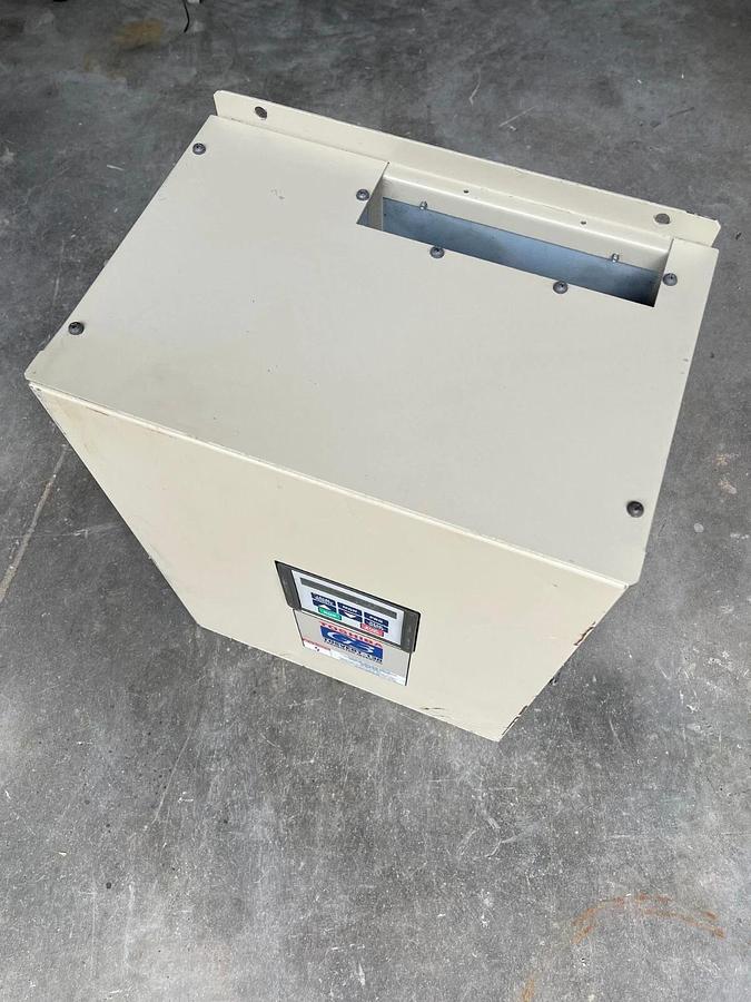 Used TOSHIBA VT130G3U6120 12kva 10hp 600v  3p Transistor Inverter Drive