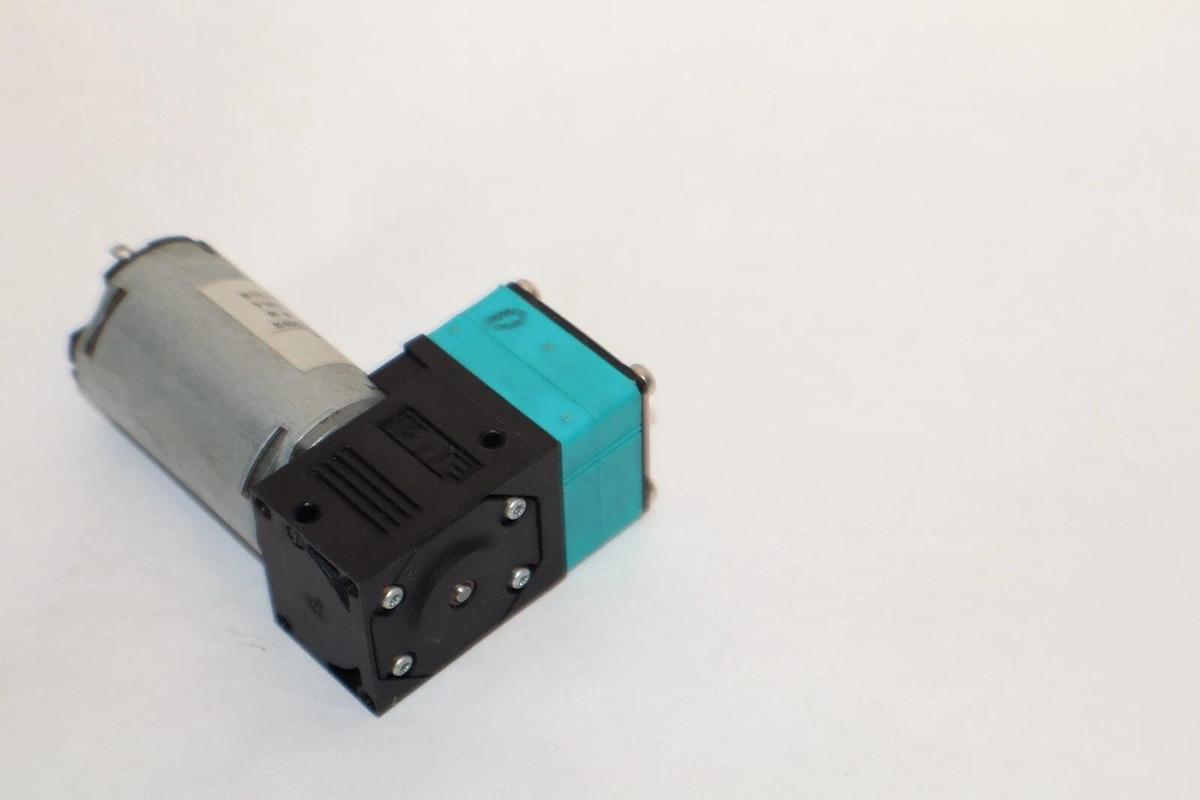 Used KNF PML1403-NF30 24Vdc Micro Liquid Diaphragm Pump