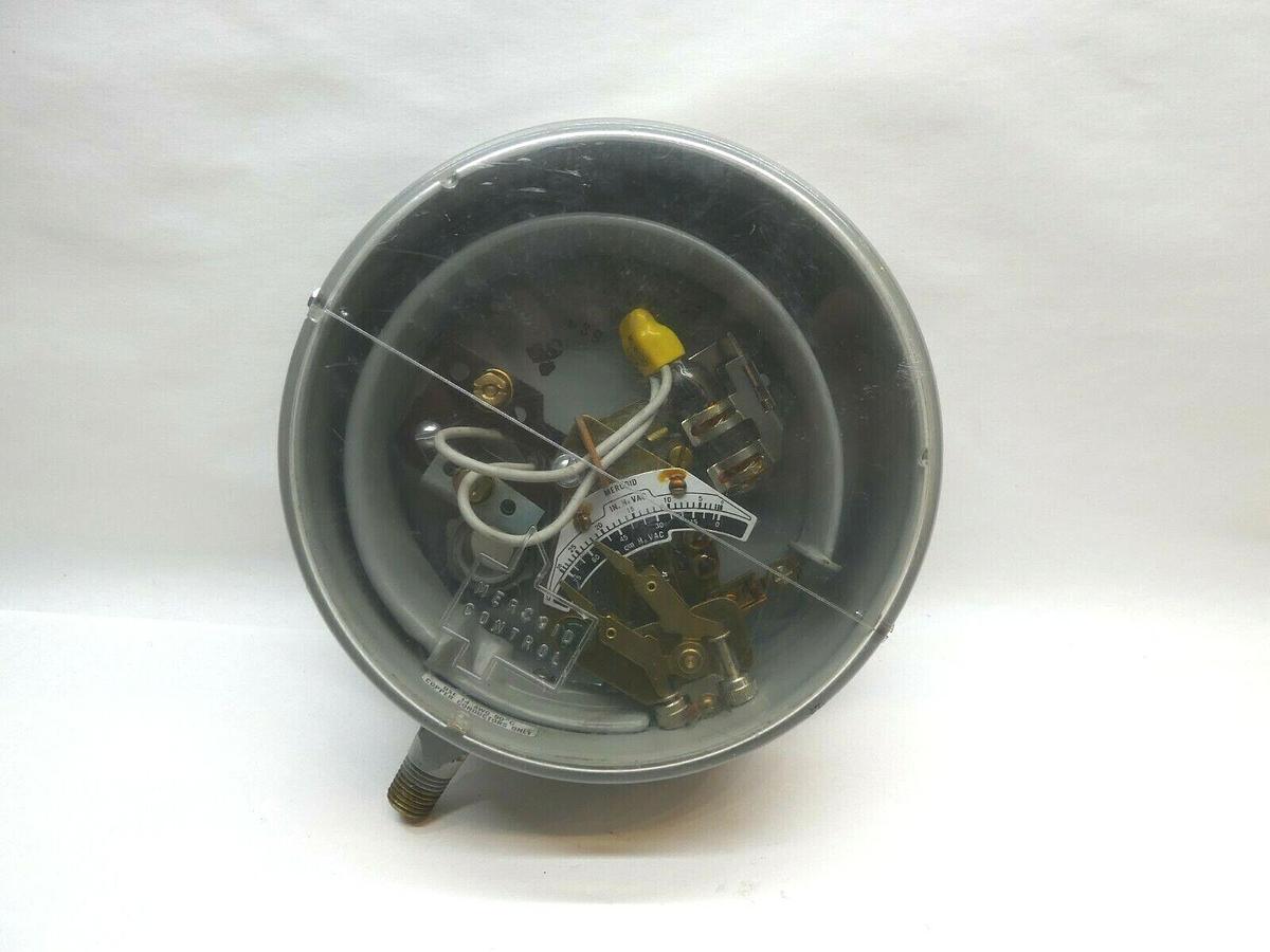 (NEW) MERCOID CONTROL DA-533-3-2 120/240Vac Pressure Switch