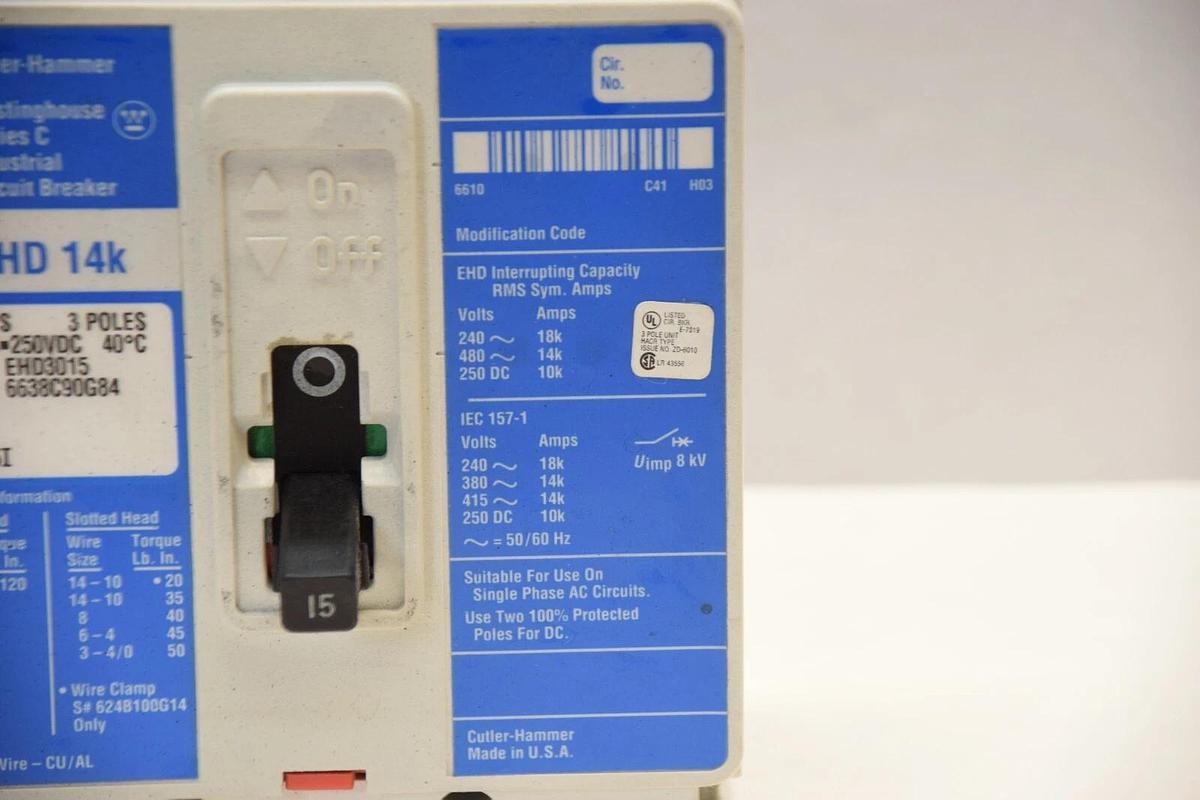 (New) CUTLER HAMMER / WESTINGHOUSE EHD3015 6638C90G84 15 Amp 3P Circuit Breaker