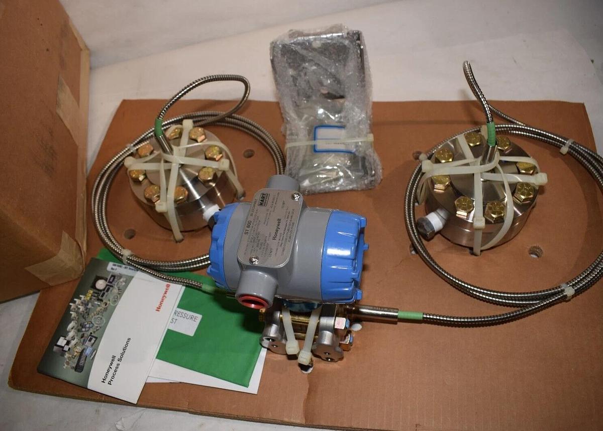 Honeywell STR800 DP Remote Seal ST800 YSTR82D-21CC5B0-(YYY)JBC(Y)S(Y)-B   (NEW)