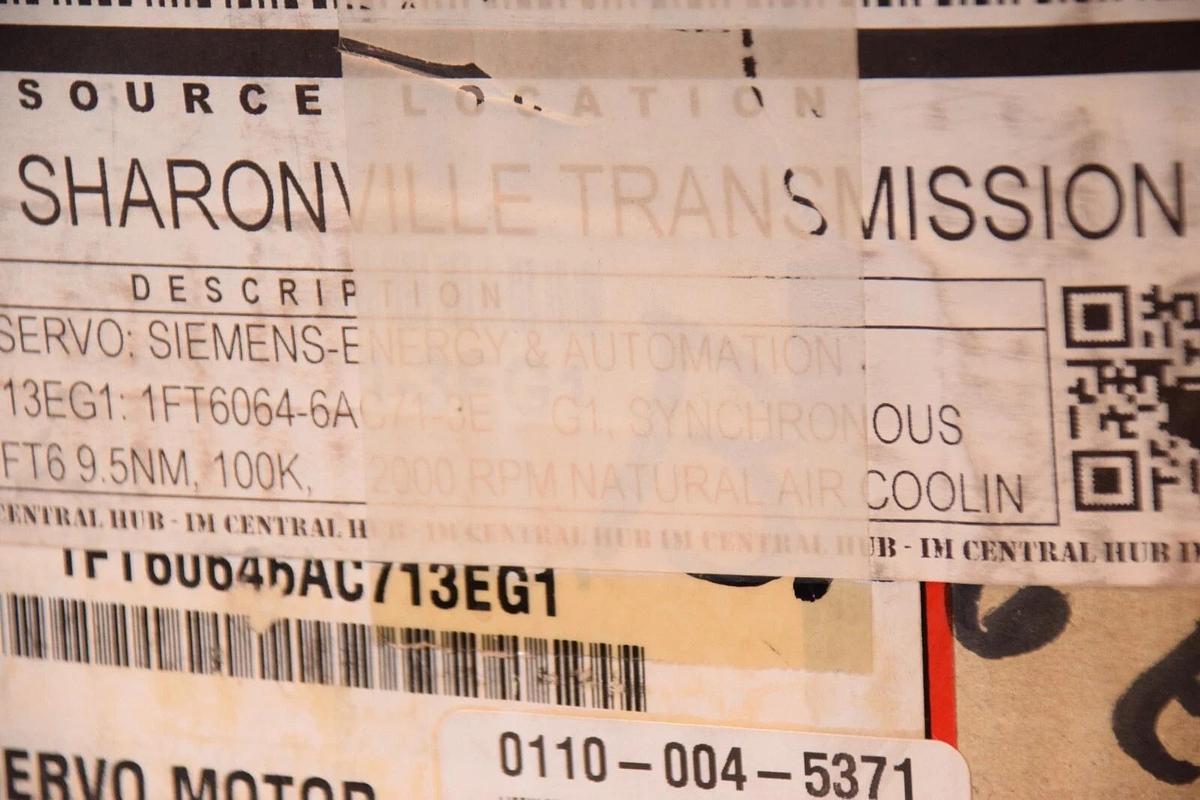 SIEMENS 1FT60646AC713EG1 1FT6064-6AC71-3EG1 2000rpm 9.5nm AC Servo Motor NEW