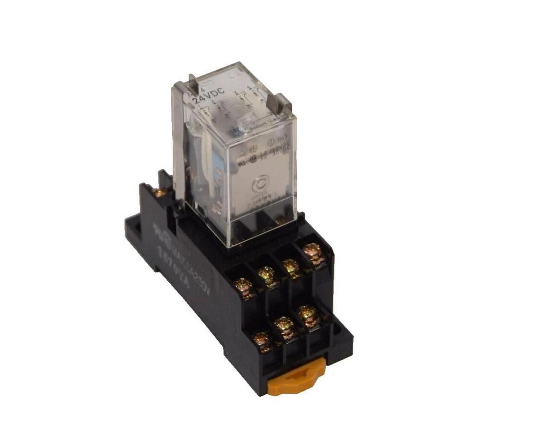 Used OMRON MY4 24Vdc Relay With Base 1579YA , 5A 250V