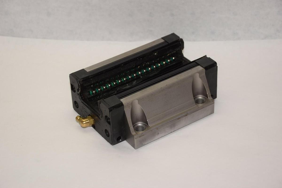 THK SHS45C UP7E4-KB LINEAR BALL BEARING BLOCK NEW