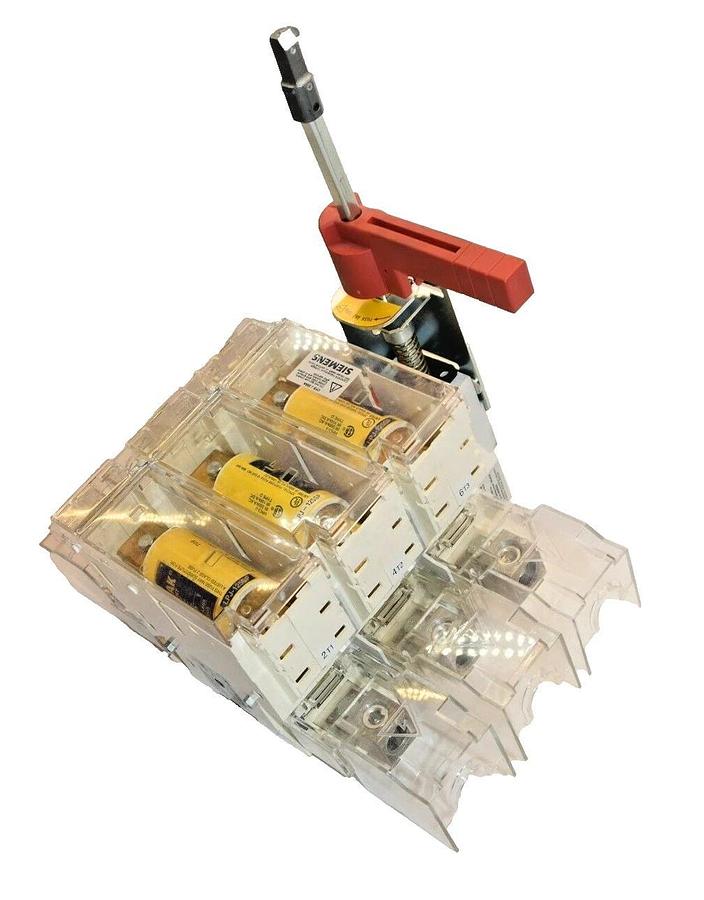 Used SIEMENS CFS364J 200A 50/60Hz 100HP Fusible Disconnect Switch With Lug Cover