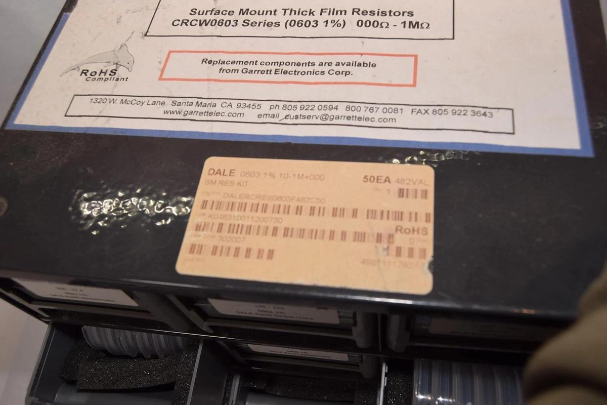 Lot 20 Drawer GARRETT VISHAY DALE CRCW0603 0603 SM Suface Mount 1% Resistor Kit