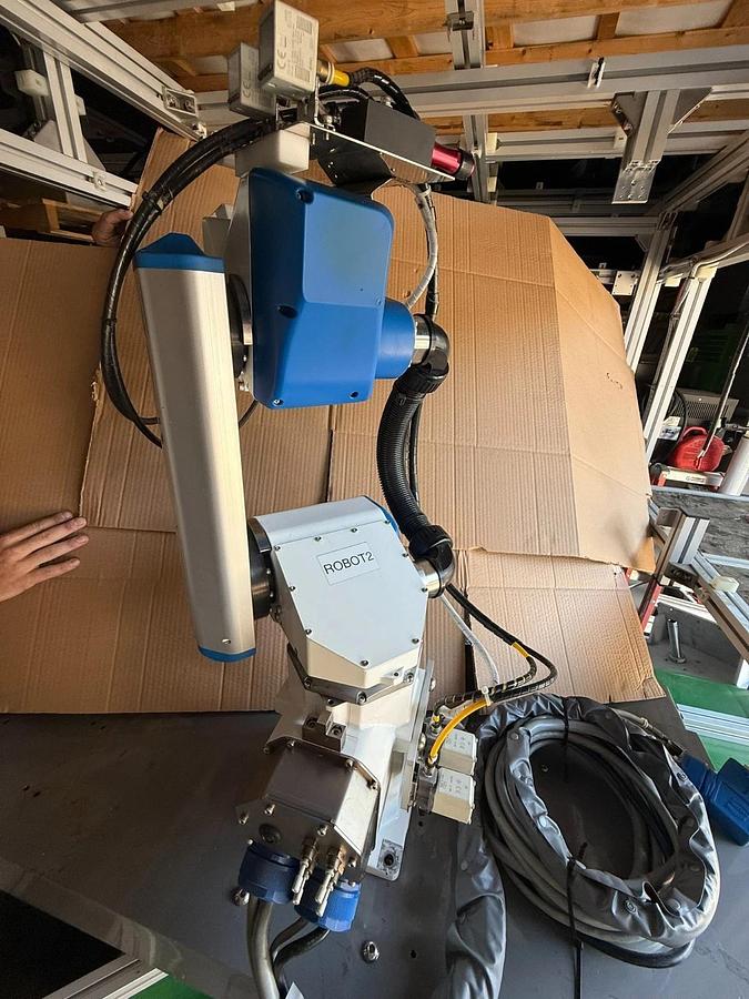 Used Toshiba Machine Co. System Six-Axis 6-Axis Robot TVL500 TVL 500 28kg